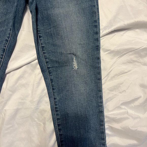 EUC Gap 1969 denim jeans. Size 25. - Picture 2 of 10